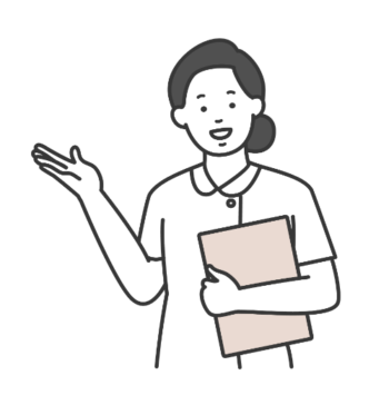 インプラント定期検診に通う間隔を説明する女性歯科医師