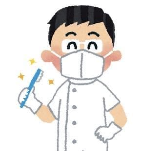 口腔ケアをアドバイスする歯科医師